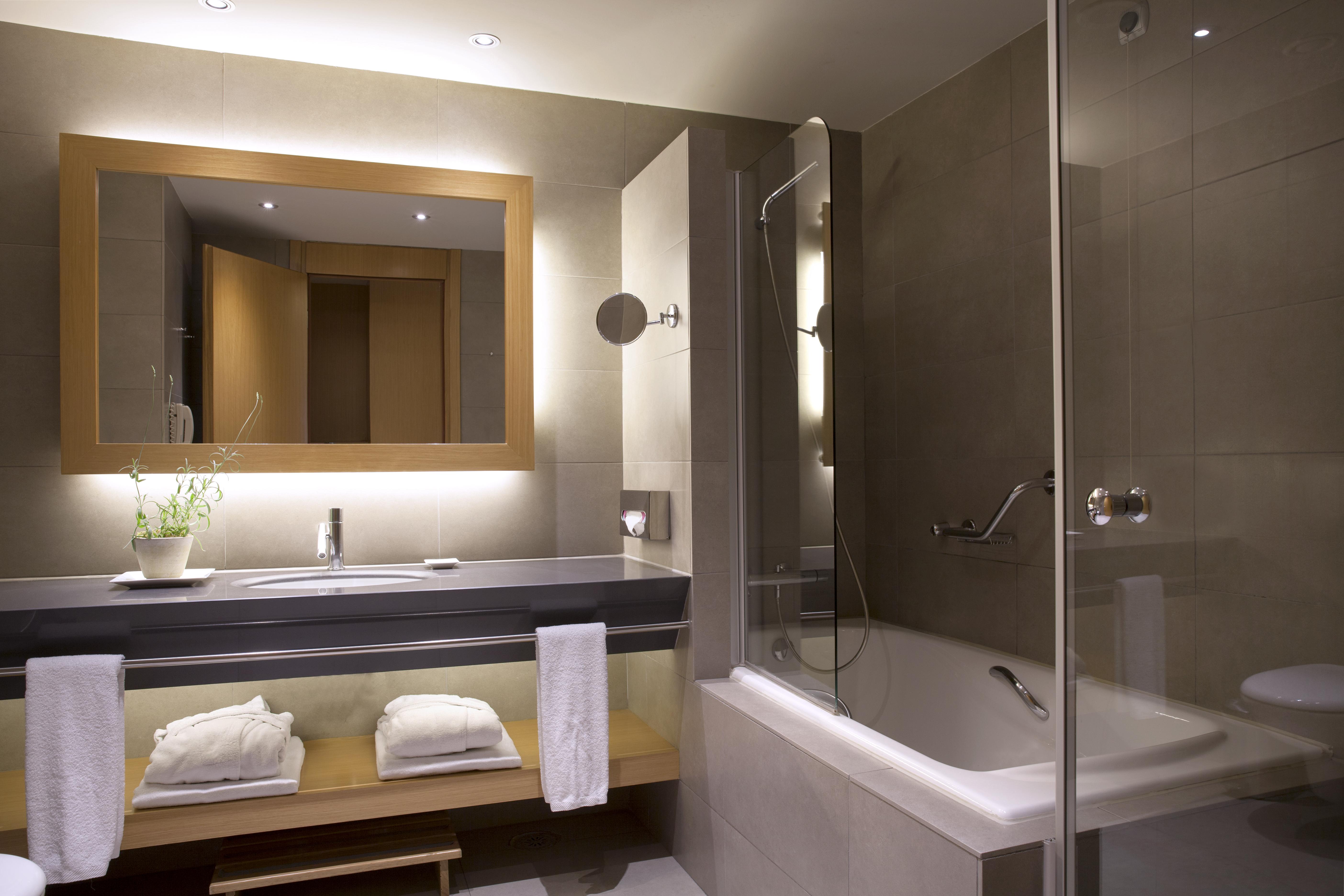 Lazart Hotel, Trademark Collection By Wyndham Hotel